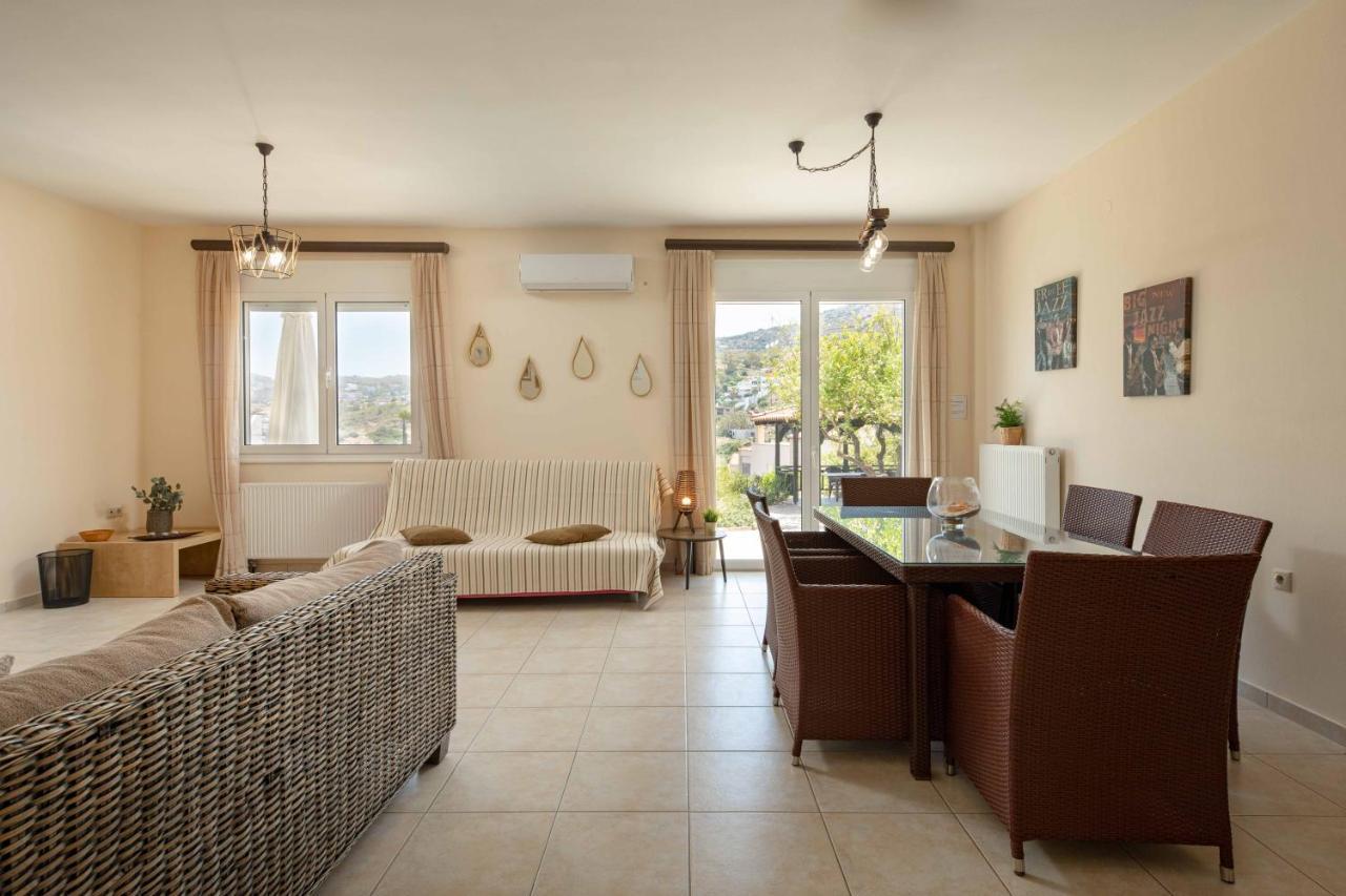 Villa Melenia For Family Holidays By The Beach Agia Pelagia Exteriör bild