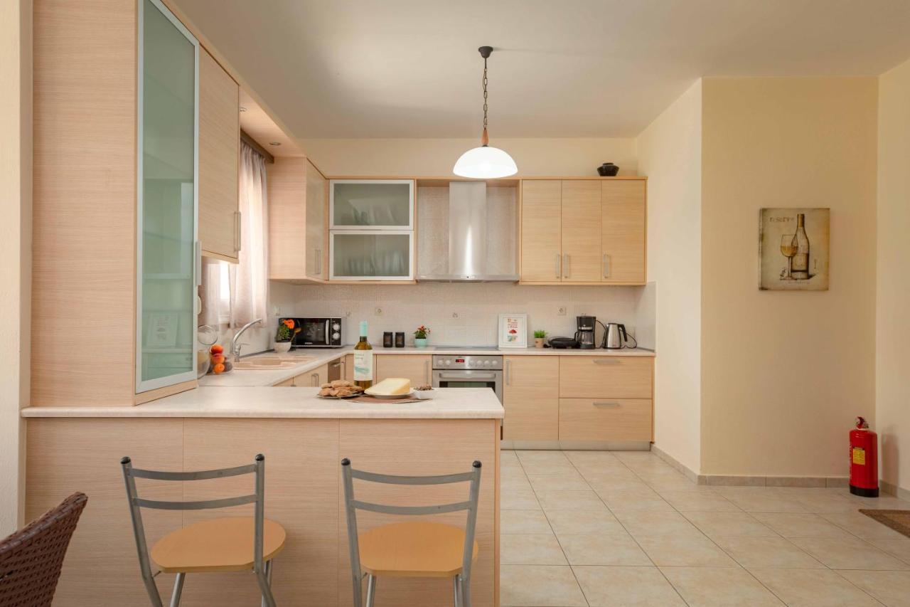 Villa Melenia For Family Holidays By The Beach Agia Pelagia Exteriör bild
